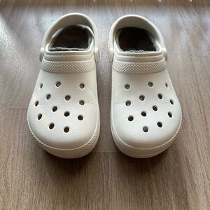White crocs with fuzzy gray lining (size 10)